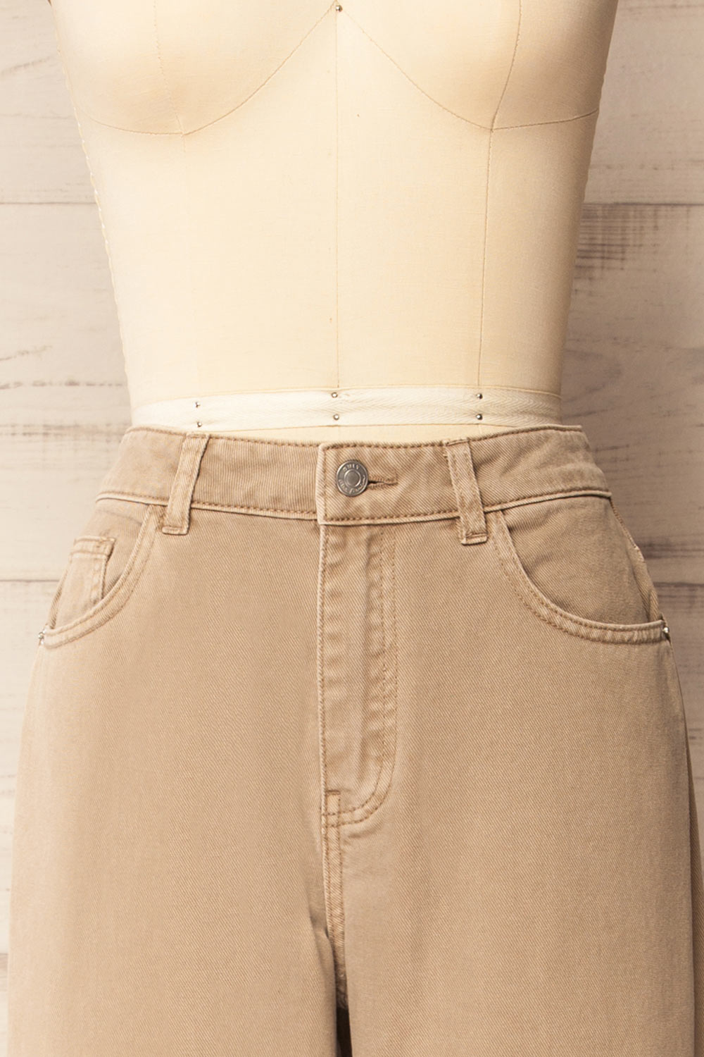 Brakpan Beige Denim Baggy Pants | La petite garçonne front