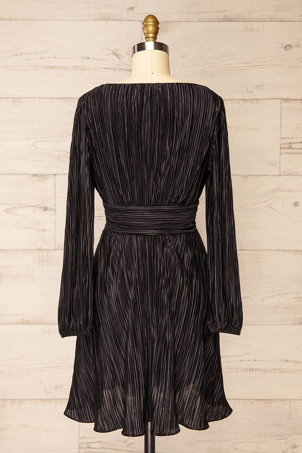 Black pleated dress 2025