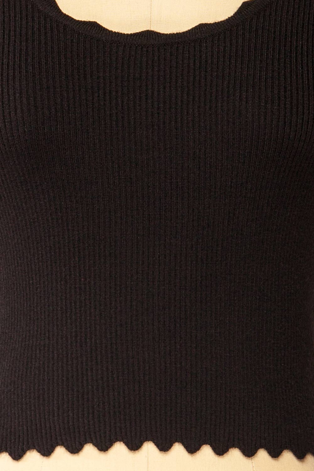 Brussels Black Cropped Ribbed Top | La petite garçonne fabric