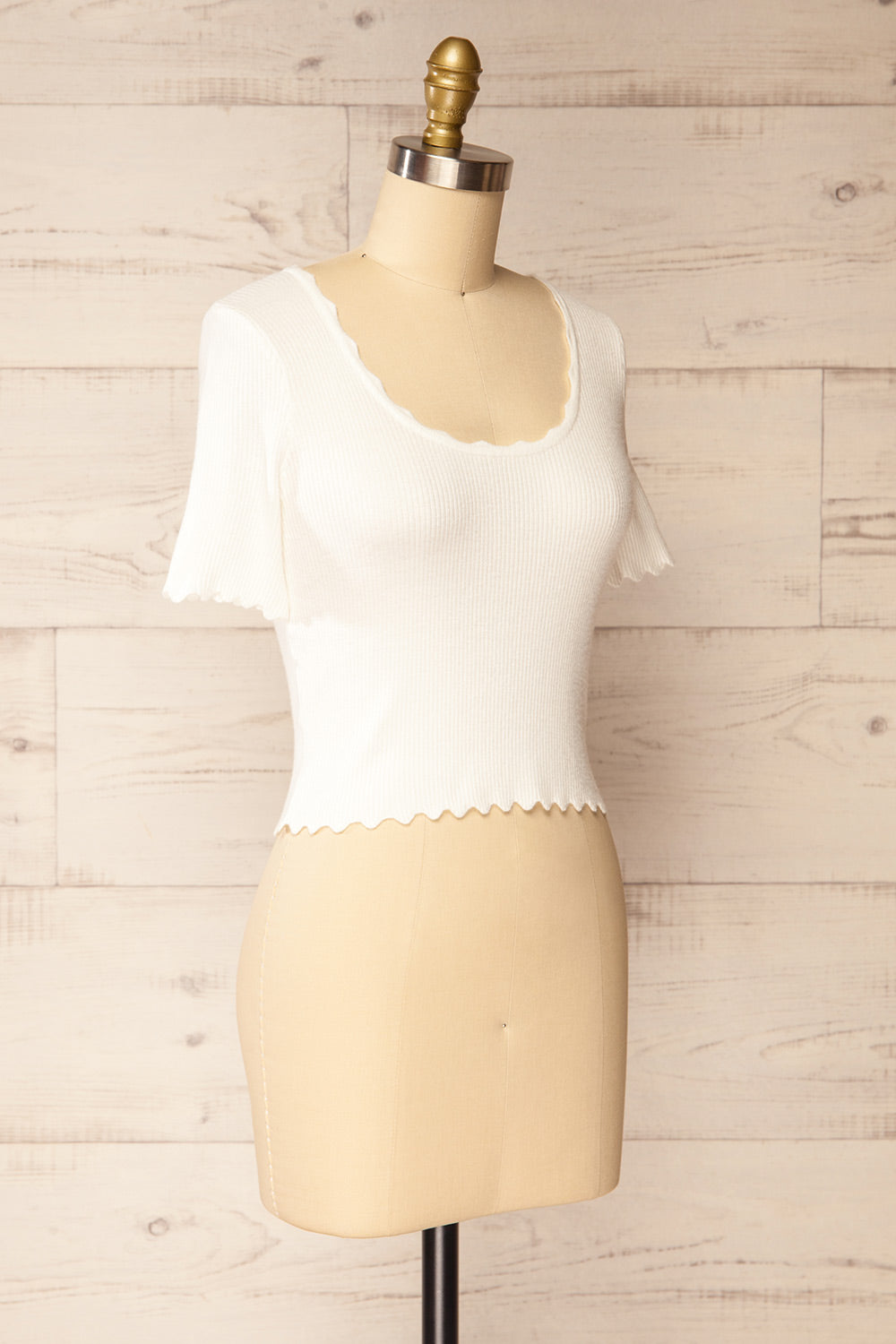 Brussels White Cropped Ribbed Top | La petite garçonne side view