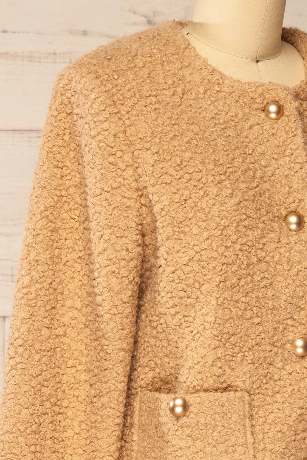 Bryansk Beige Curly Knit Jacket | La petite garçonne side