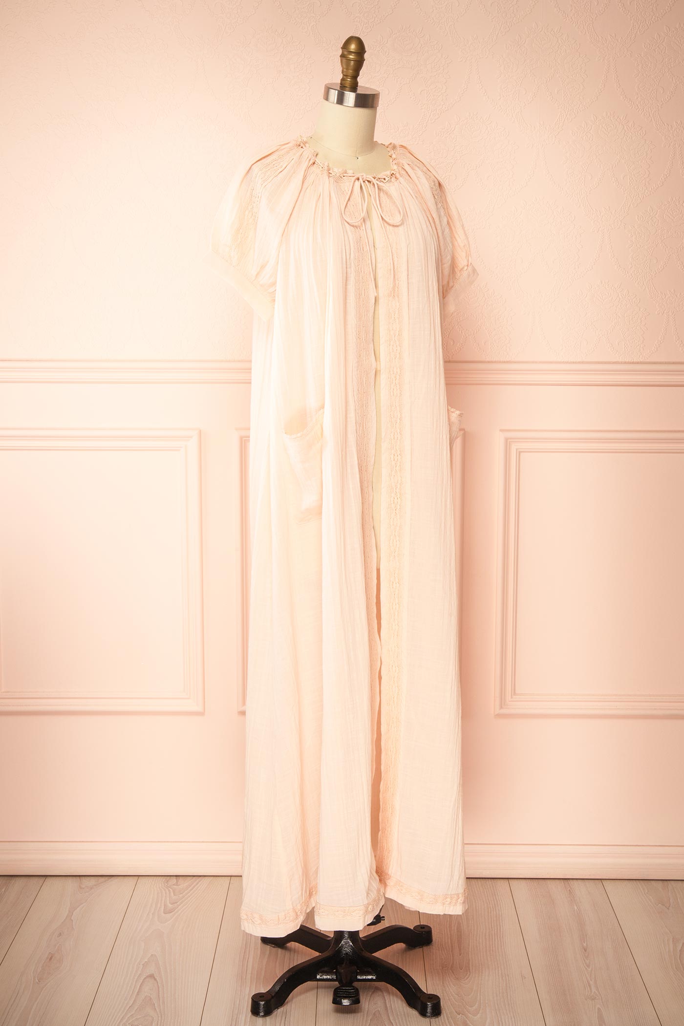 Burano | Robe de Chambre Rose avec Poches par April Cornell