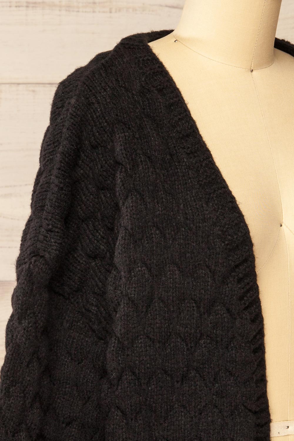 Buraydah Black Oversized Knit Cardigan | La petite garçonne side