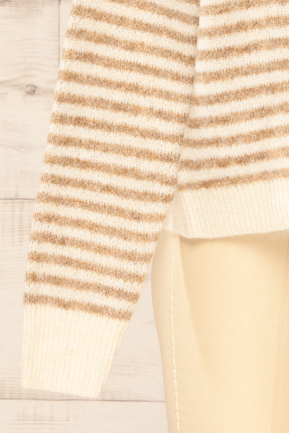 Burbank Taupe Ivory Knit Sweater w/ Stripes | La petite garçonne sleeve close-up