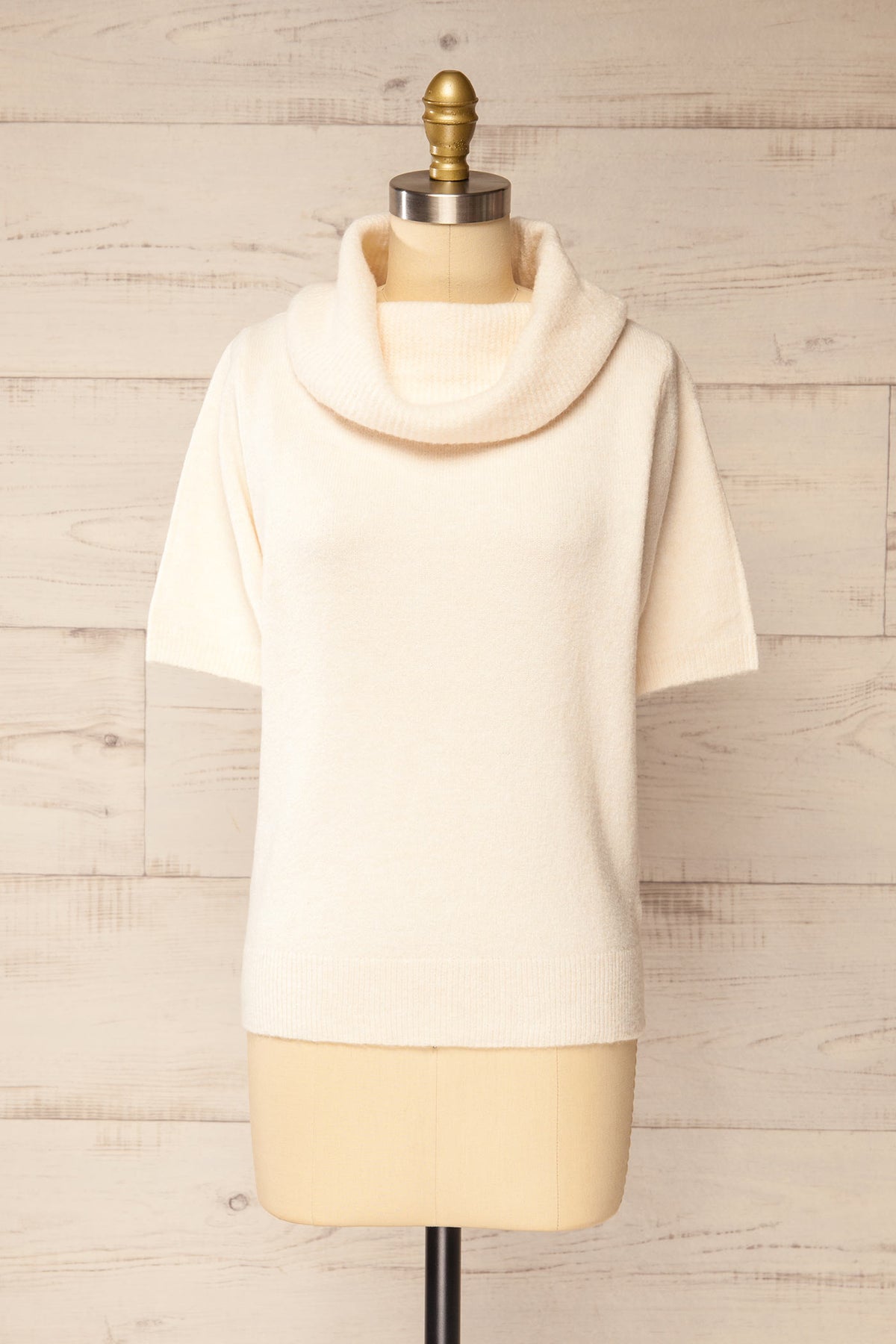 front view of Calixte Ivory Short-Sleeve Knitted Sweater at La petite garçonne