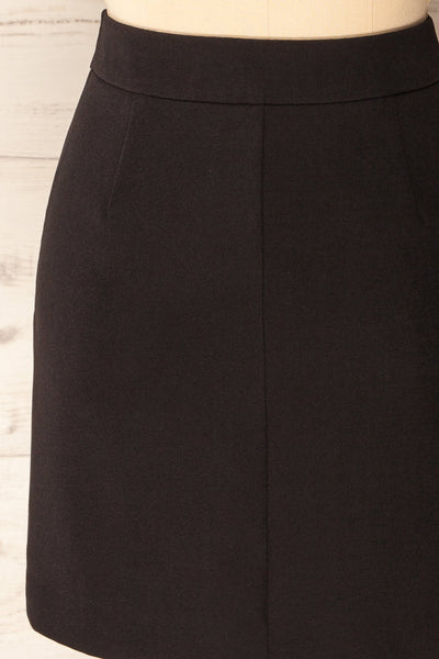 Cannes Short A-Line Black Skirt w/ Slit | La petite garçonne front close-up
