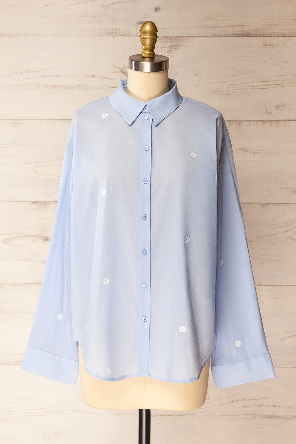 Catania | Oversized Blue Shirt with Floral Embroidery