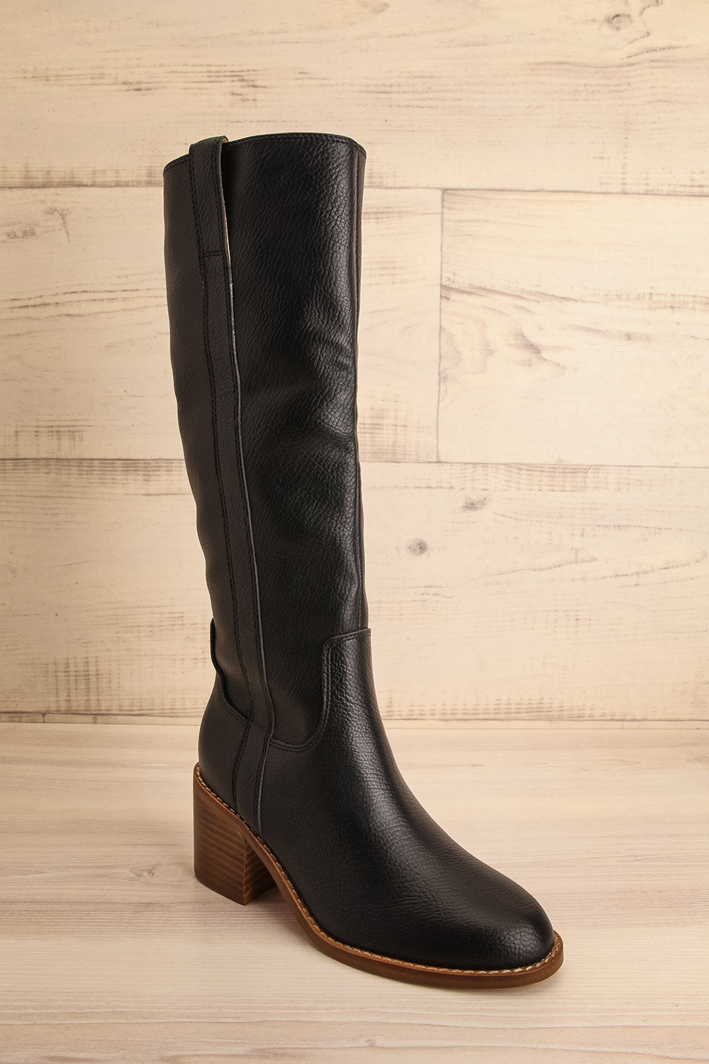 Celaya Mid-High Heeled Boots | La petite garçonne side view