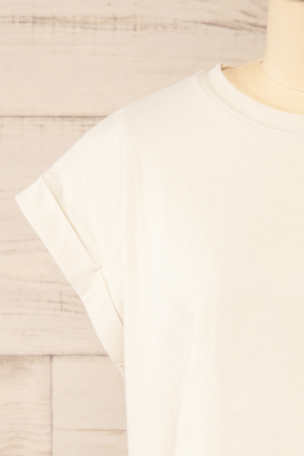 Cheddington Ivory Cropped T-Shirt | La petite garçonne  front