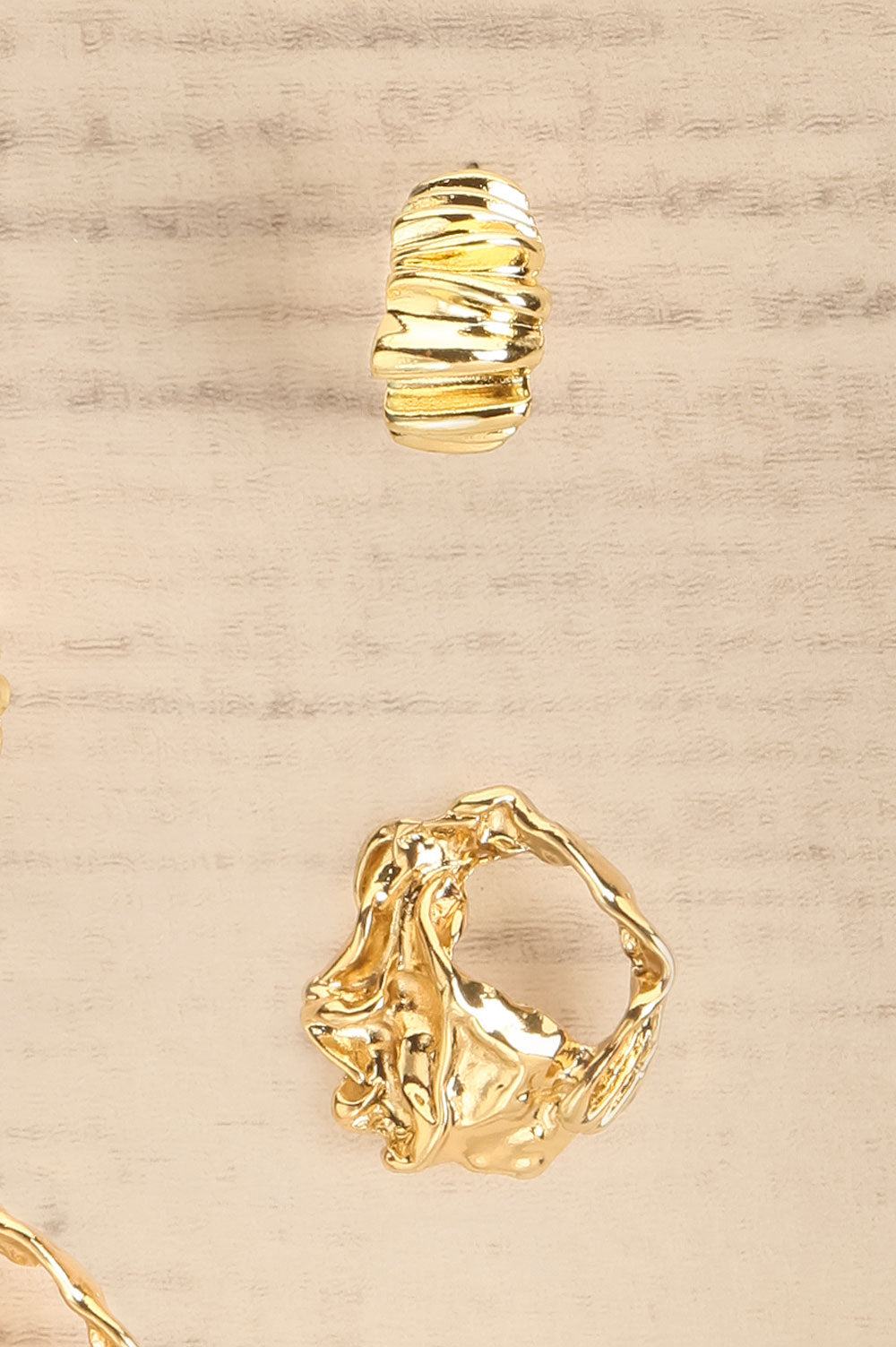 
Choerry Set of Gold Textured Earrings | La petite garçonne close-up