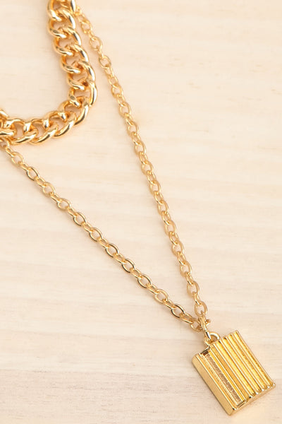 Chorley Gold Two Chain Necklace | La petite garçonne flat close-up