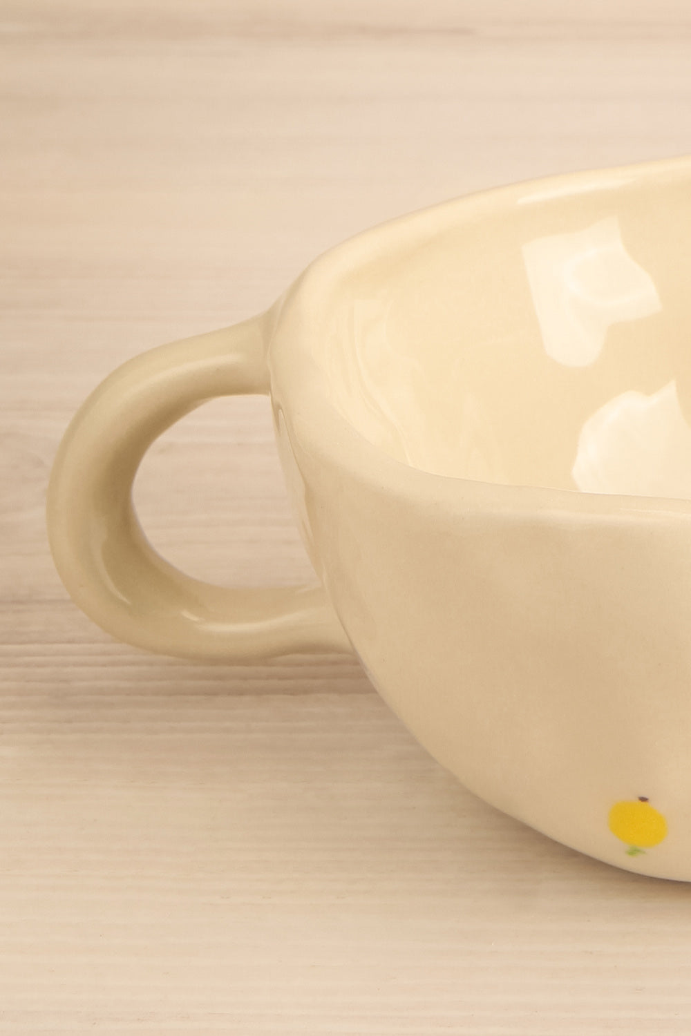 Citron Patterned Coffee Mug | Maison garçonne hande close-up