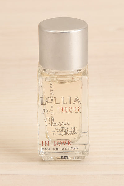 Mini Perfume Gift Set by Lollia | Maison garçonne classic petal close-up