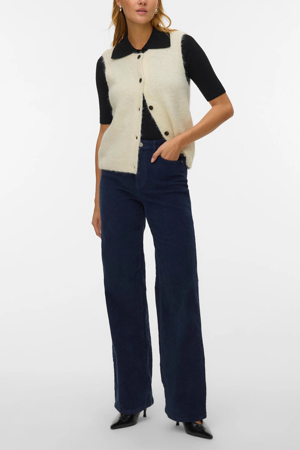 Cobar Ivory Fluffy Knitted Button-Up Vest | La petite garçonne front model