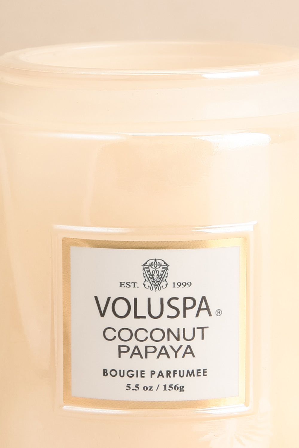 Coconut Papaya Small Jar Candle by Voluspa | Maison garçonne open close-up