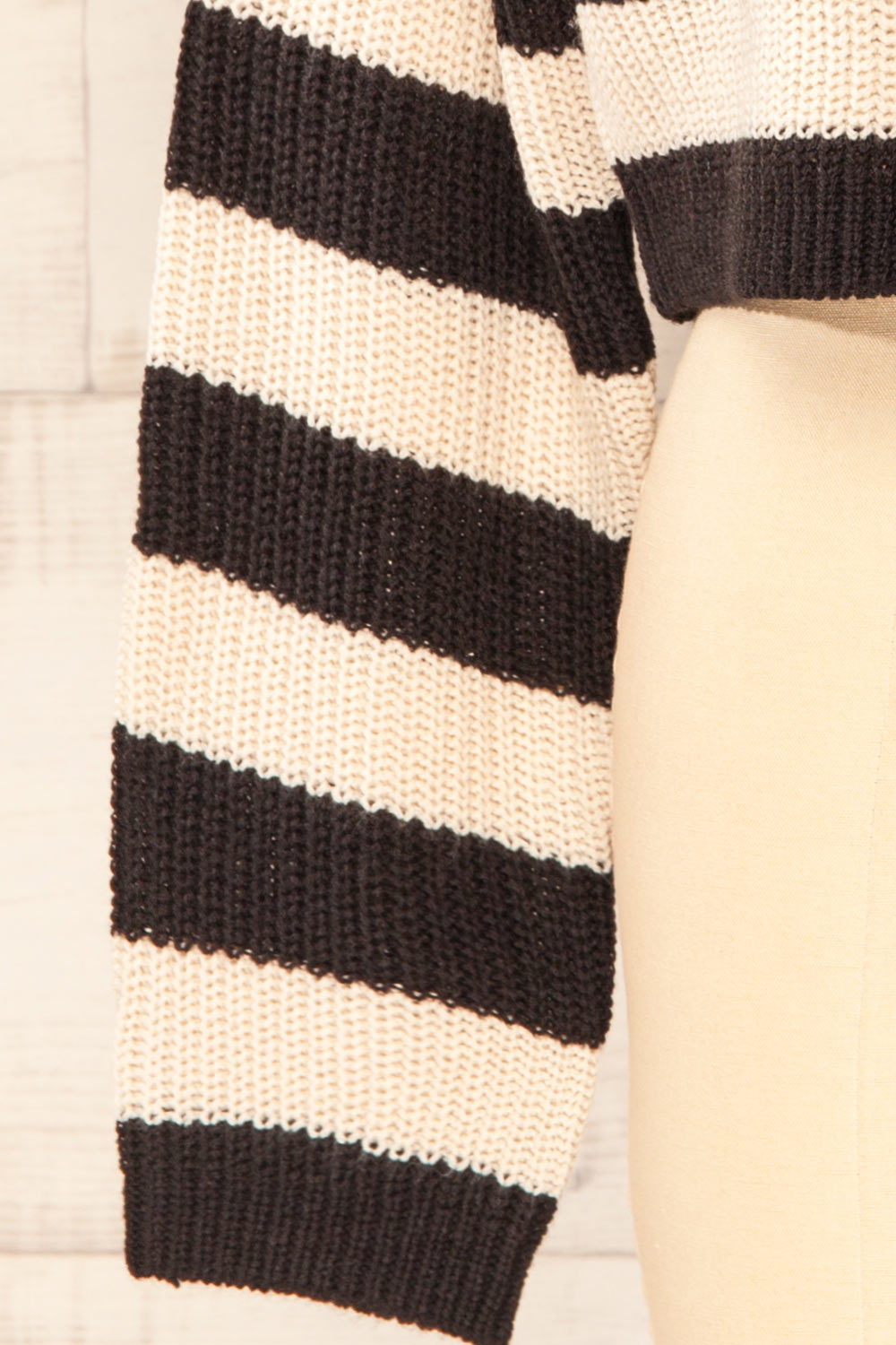 Colorado Cropped Striped Knit Sweater | La petite garçonne sleeve close-up