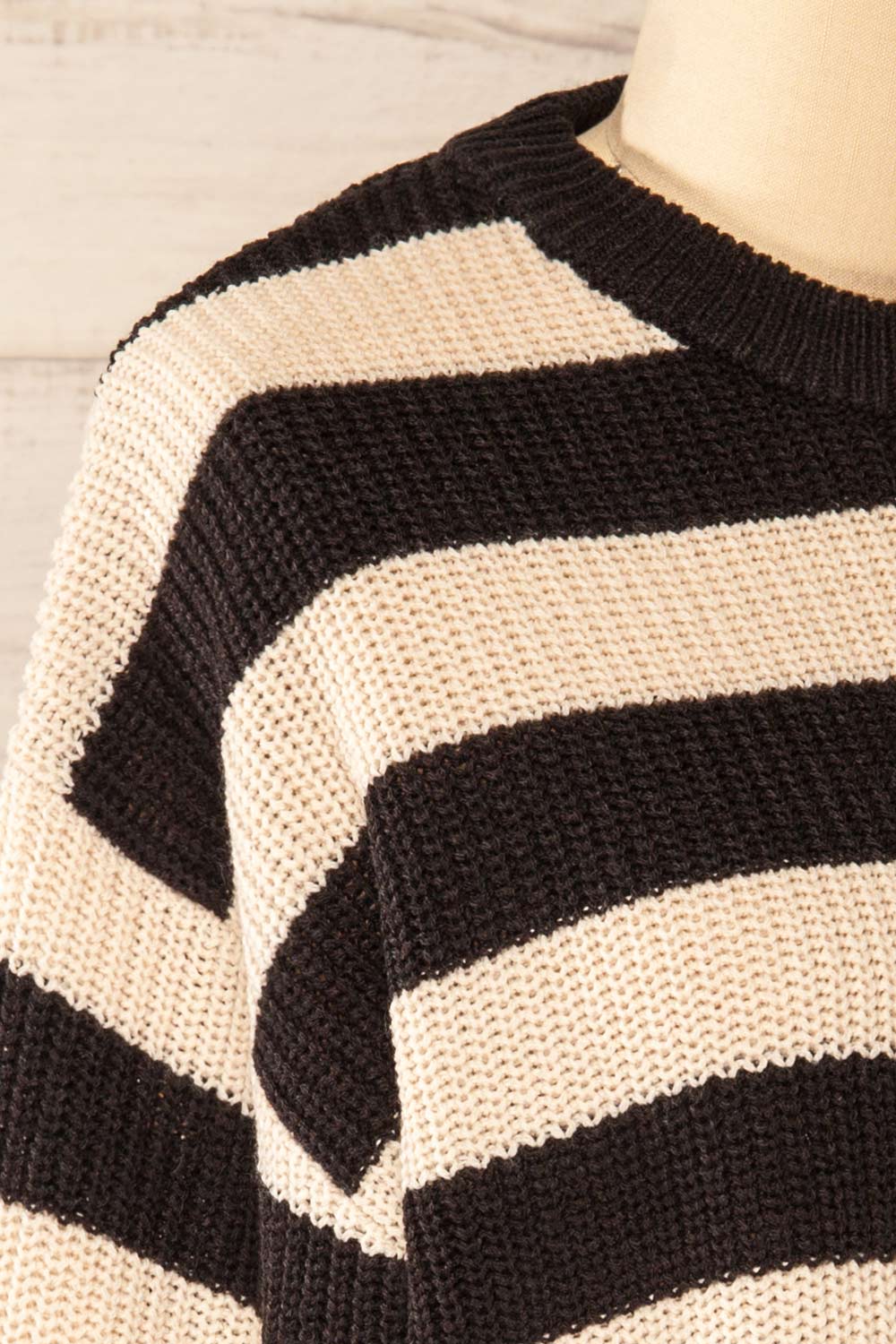 Colorado Cropped Striped Knit Sweater | La petite garçonne side close-up