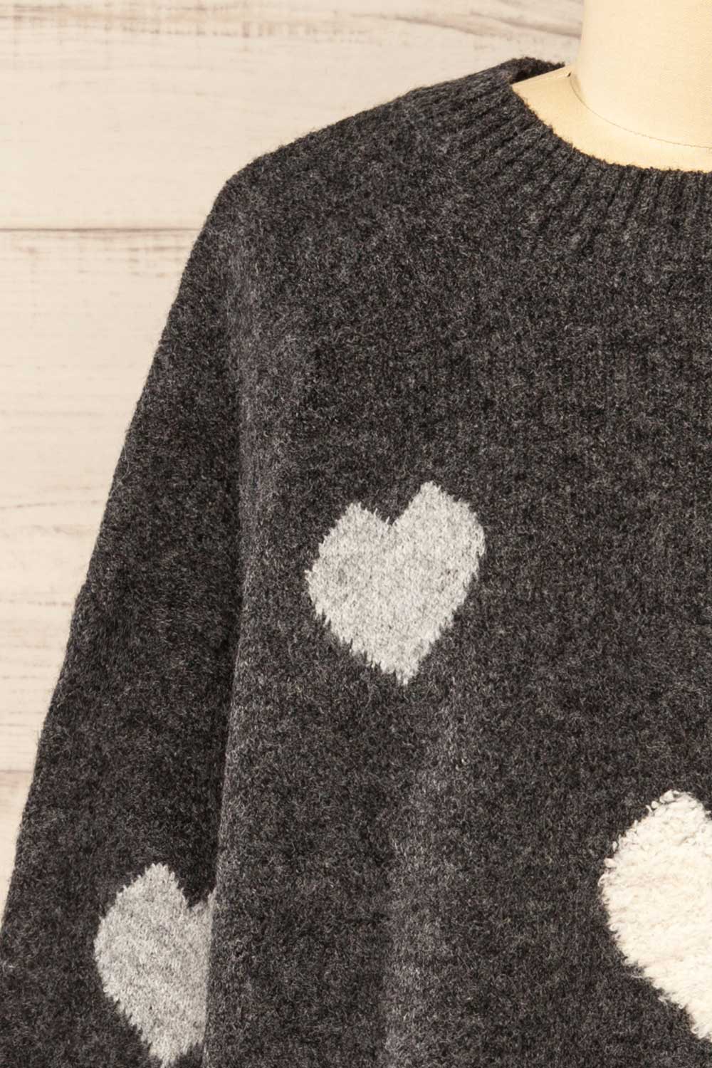 Coracao Charcoal Heart Patterned Knit Sweater | La petite garçonne front