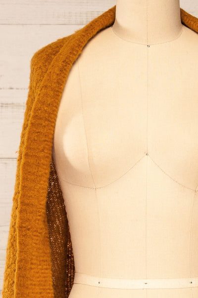 Cordova Caramel Soft Knit Scarf | La petite garçonne shawl close-up