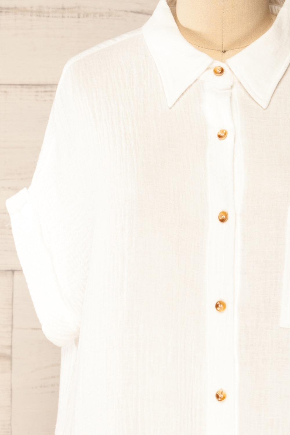 Davao Ivory Short Oversized Shirt Dress | La petite garçonne  front close-up