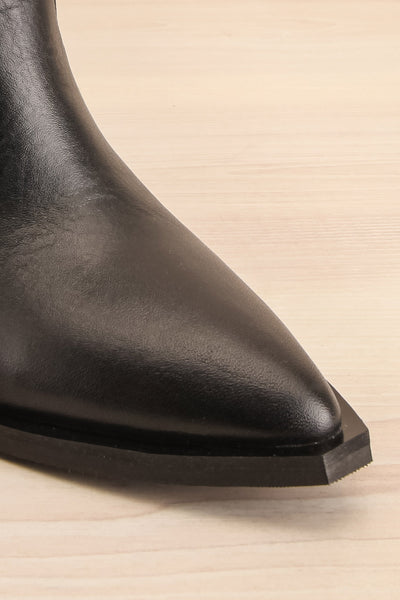 Deka Black-Beige Leather & Suede Cowboy Boots | La petite garçonne front close-up