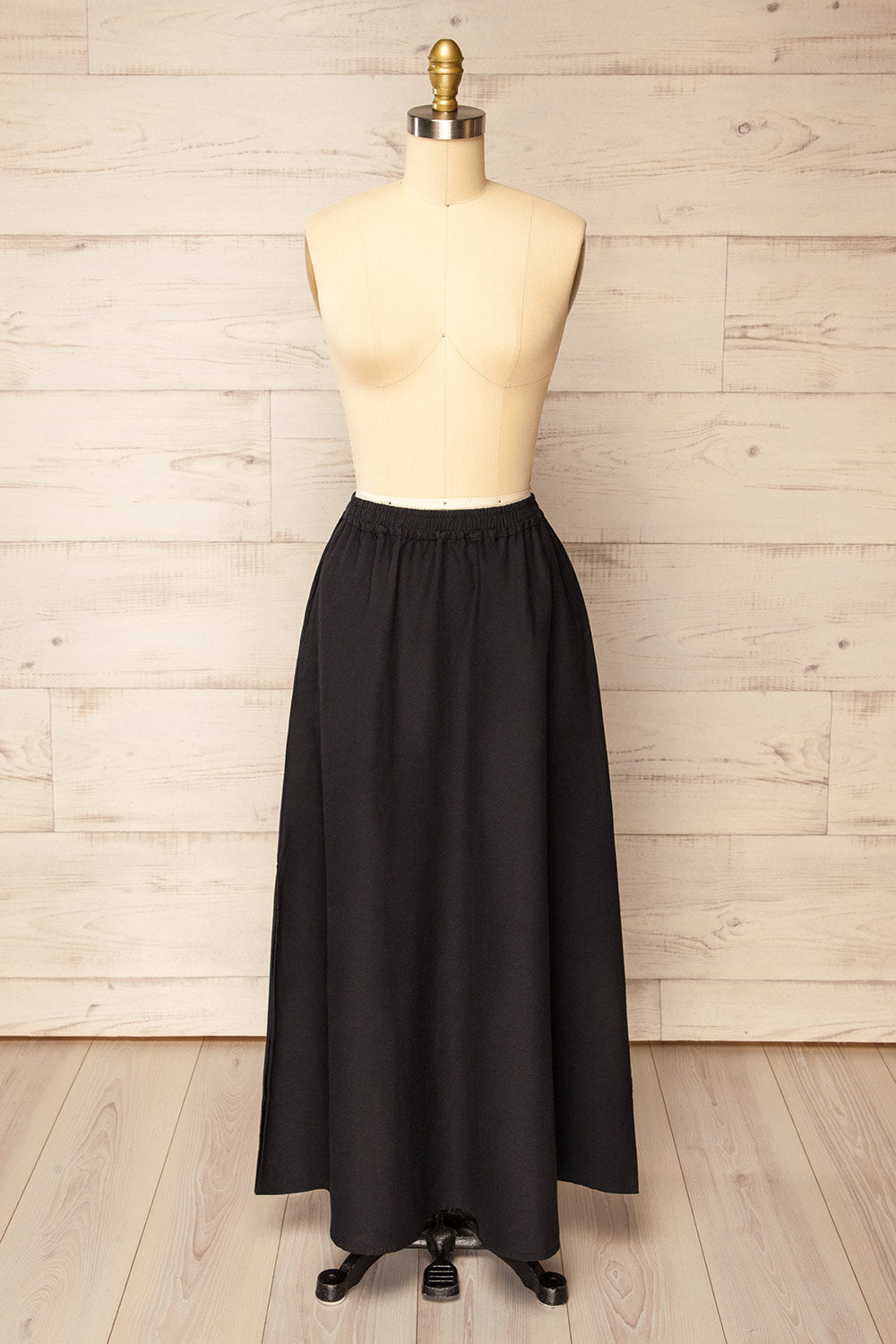 Delaware Black Maxi Skirt w/ Pockets | La Petite Garçonne front view