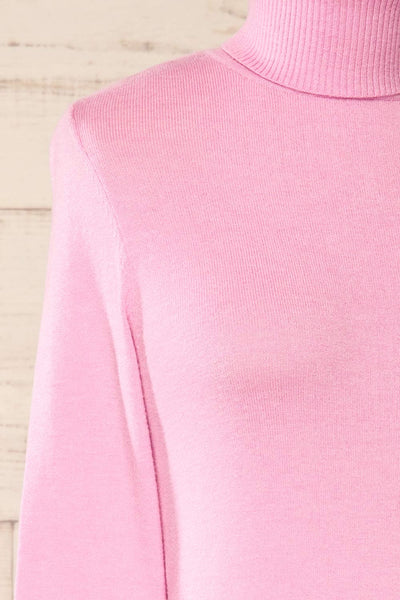 Derby Pink Knit Turtleneck w/ Long Sleeves | La petite garçonne side close-up