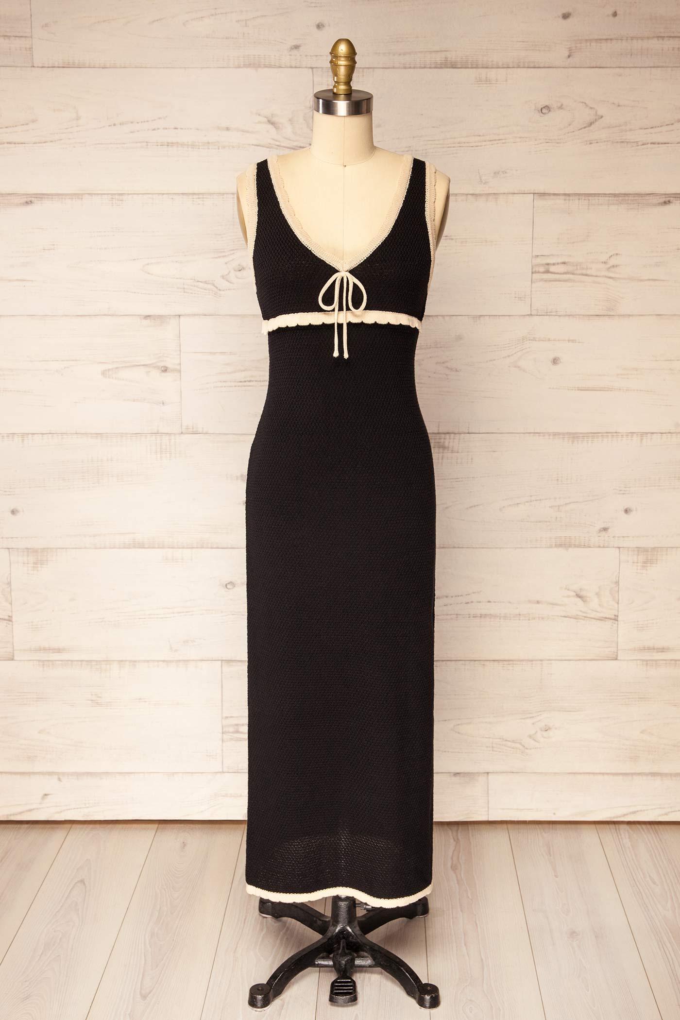 Dhuburi Black Knit Midi Dress with Contrast Scalloped Trim | La petite garçonne front