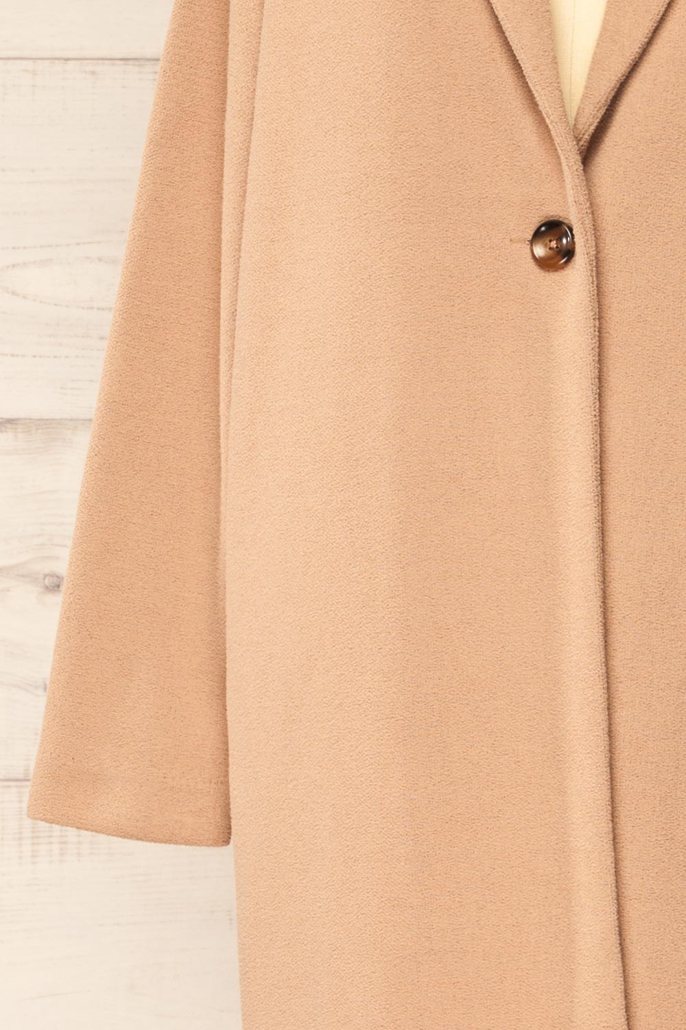 Dimton Beige Knit Coat w/ Pockets | La petite garçonne sleeve close-up