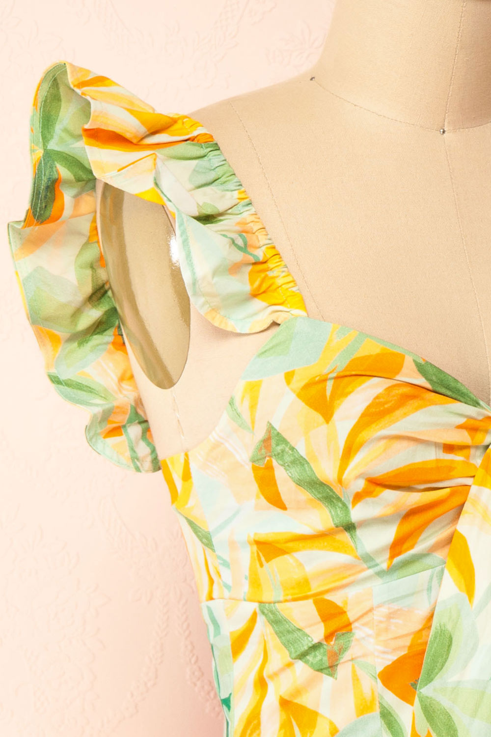 Dolabella Short Colourful Dress w/ Leaves Motif | Boutique 1861 side 