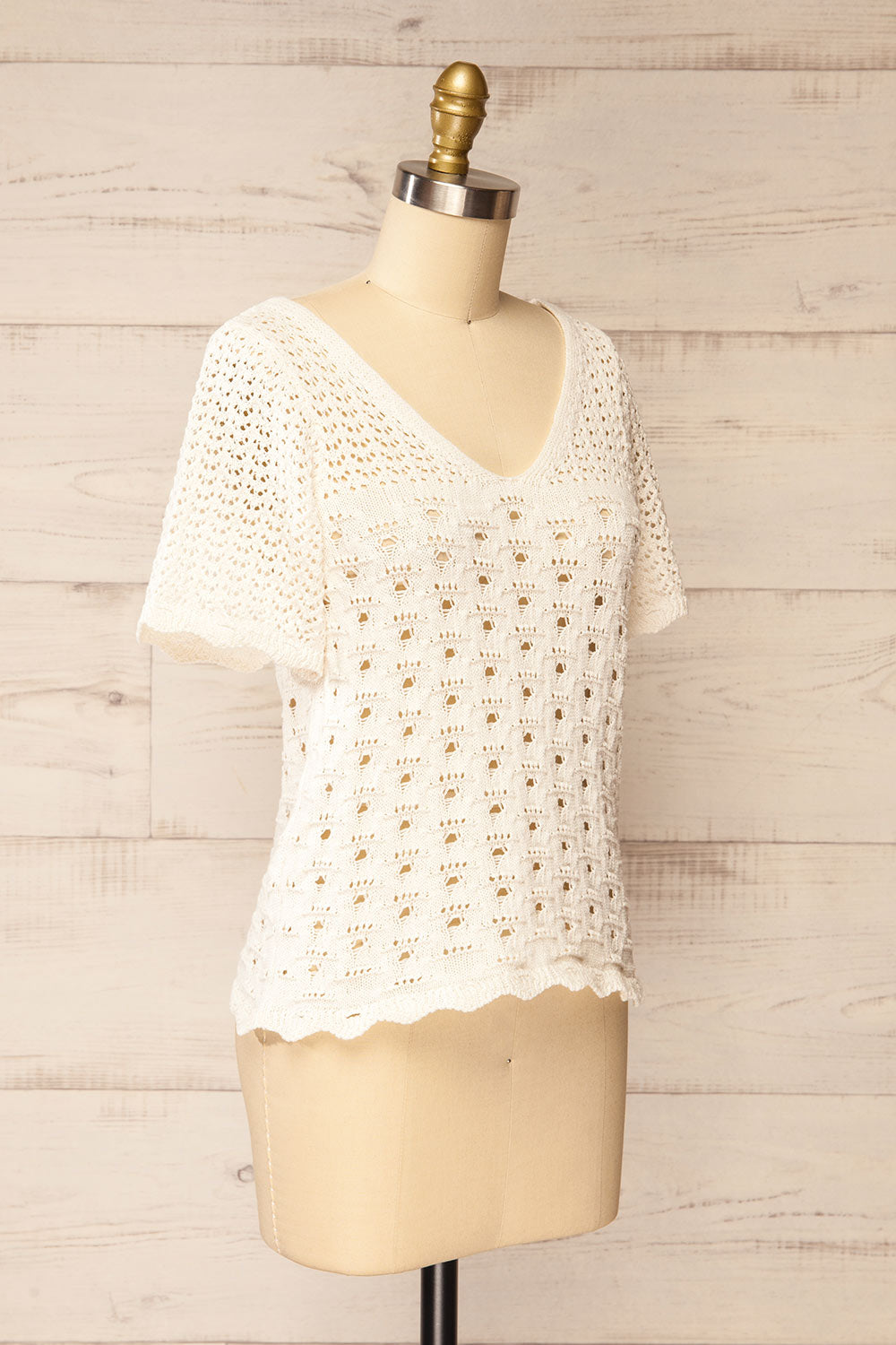 Doleen Ivory Short Sleeve Knit T-Shirt | La petite garçonne  side view