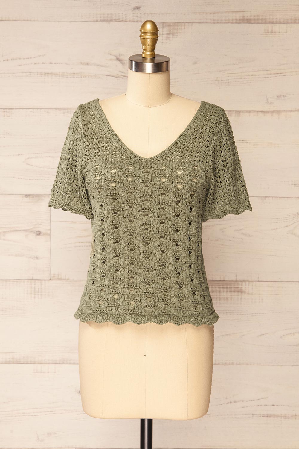 Doleen Sage Short Sleeve Knit T-Shirt | La petite garçonne front view