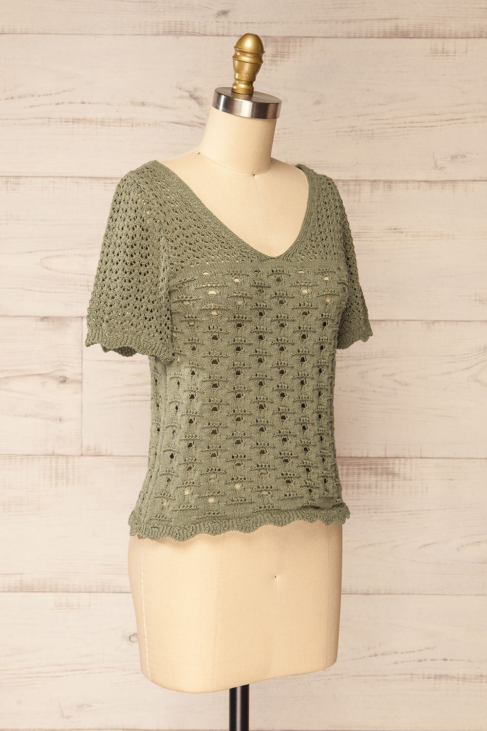 Doleen Sage Short Sleeve Knit T-Shirt | La petite garçonne side view