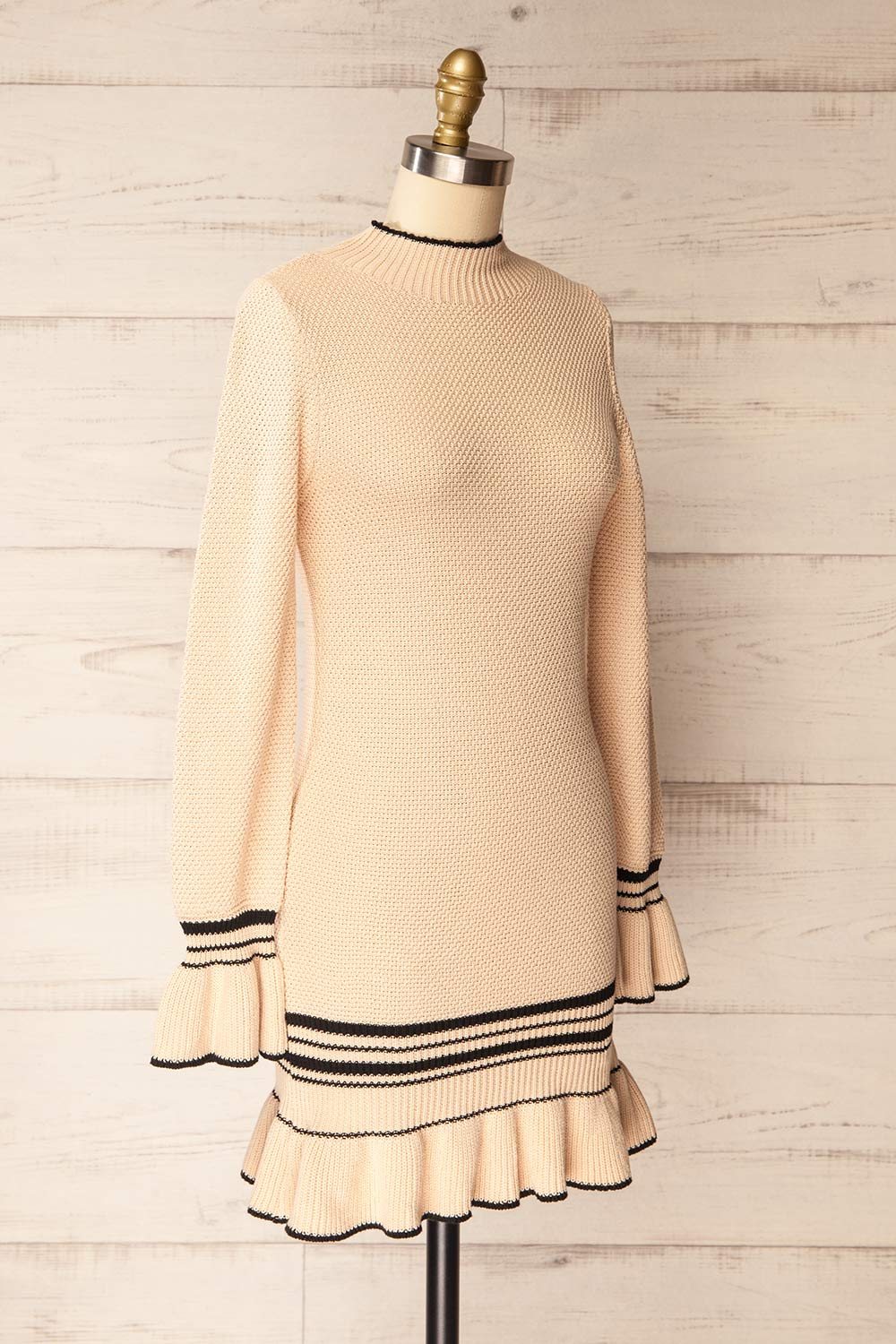 Dublin Fitted Beige Knitted Short Dress | La petite garçonne side view