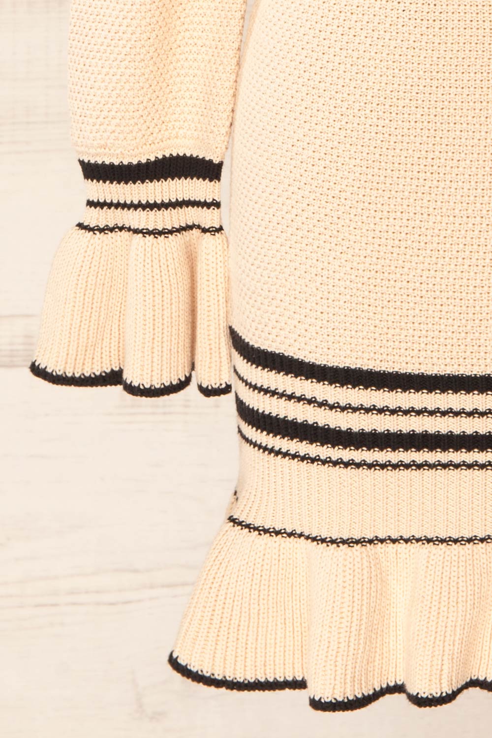 Dublin Fitted Beige Knitted Short Dress | La petite garçonne sleeve