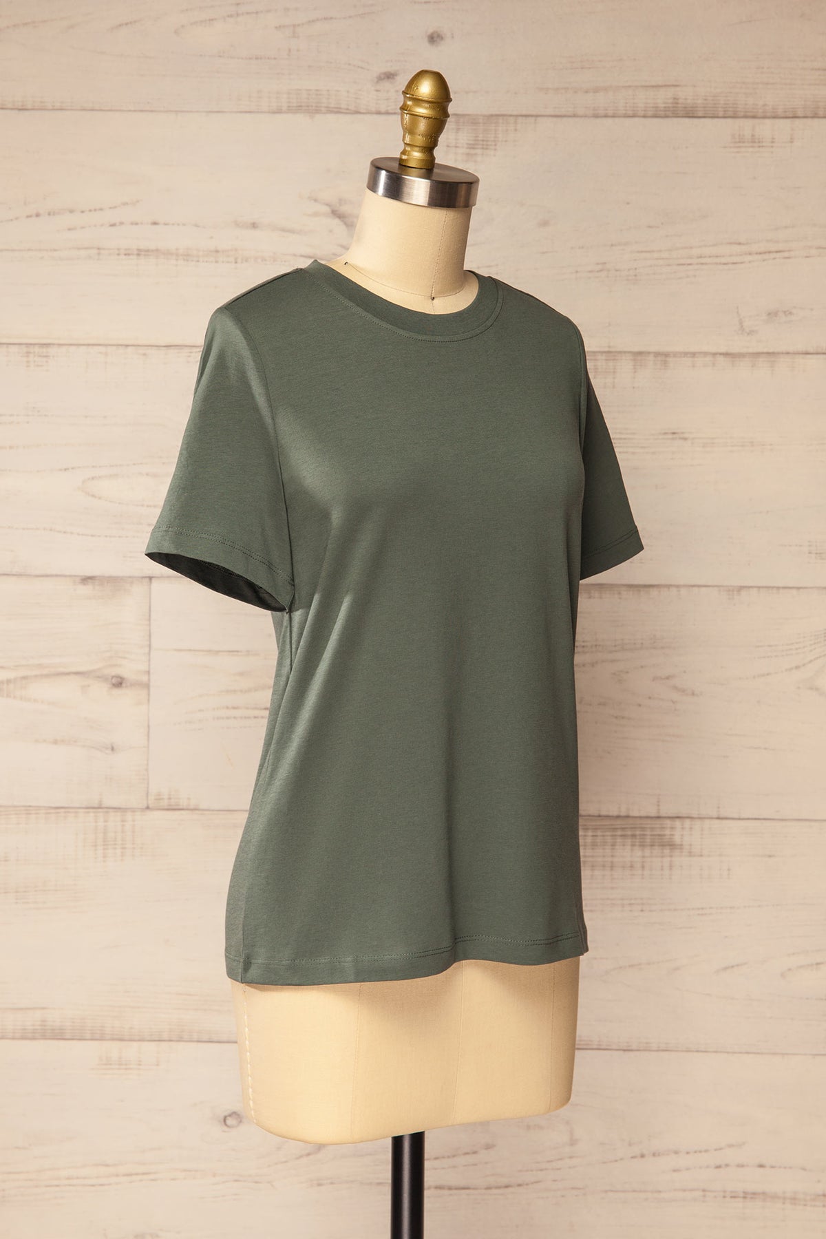 side front view of Dumka Green Cotton T-Shirt with Short Sleeves at La petite garçonne