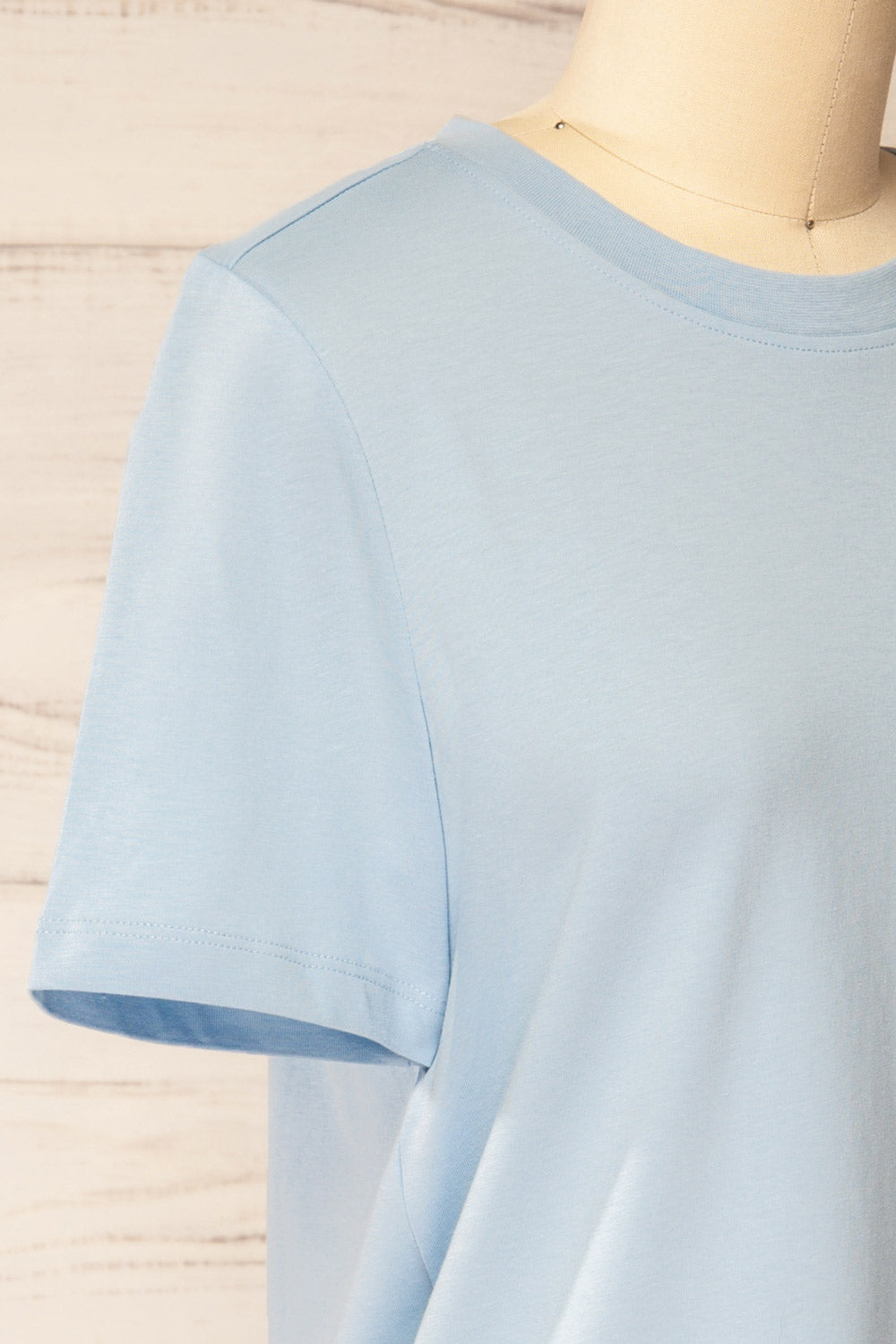 Dumka Light Blue Cotton T-Shirt with Short Sleeves | La petite garçonne side