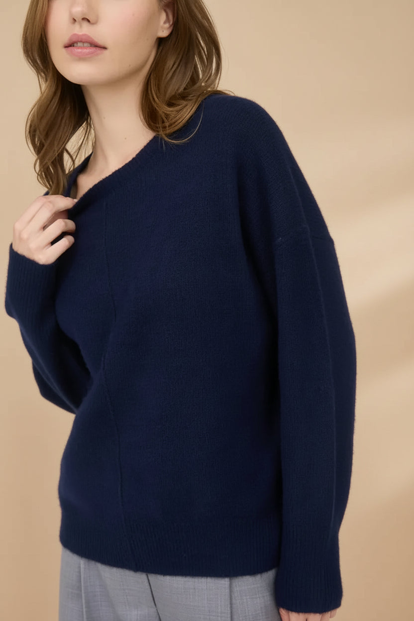 Dundee Navy Soft Loose Sweater | La petite garçonne model front