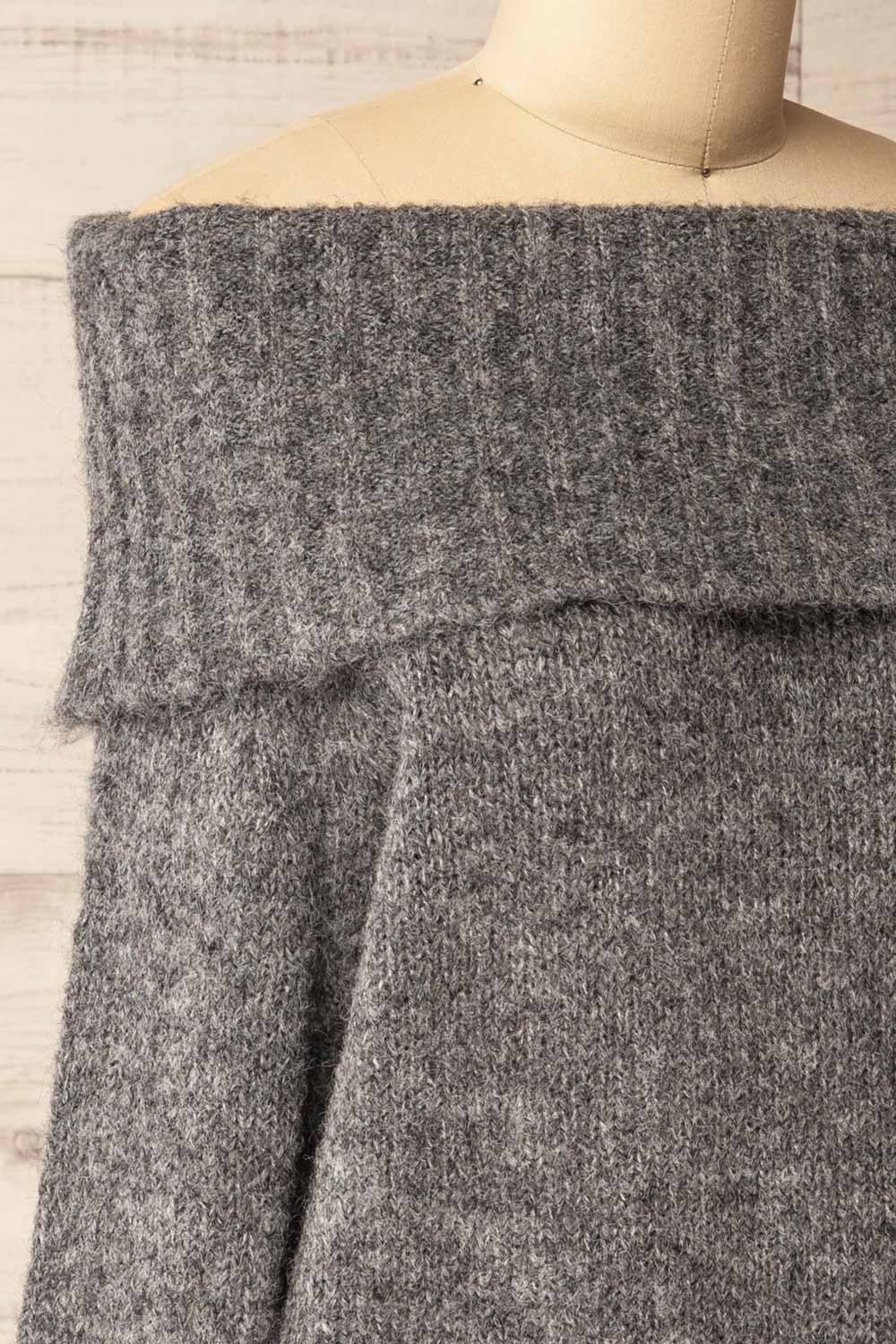 Edfou Grey Oversized Off-Shoulder Sweater | La petite garçonne side