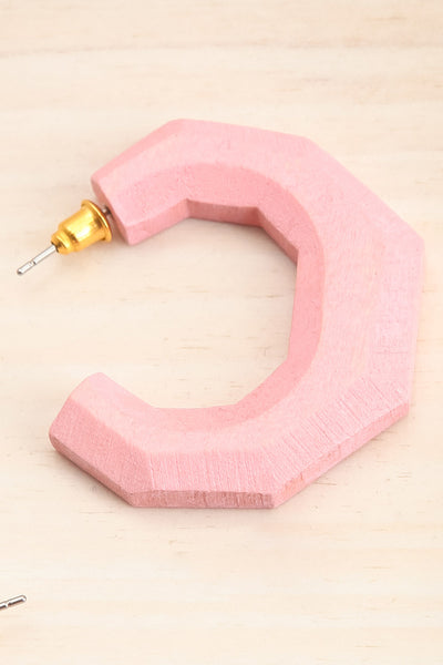 Eidbustranden Pink Carved Wood Hoop Earrings | La petite garçonne close-up
