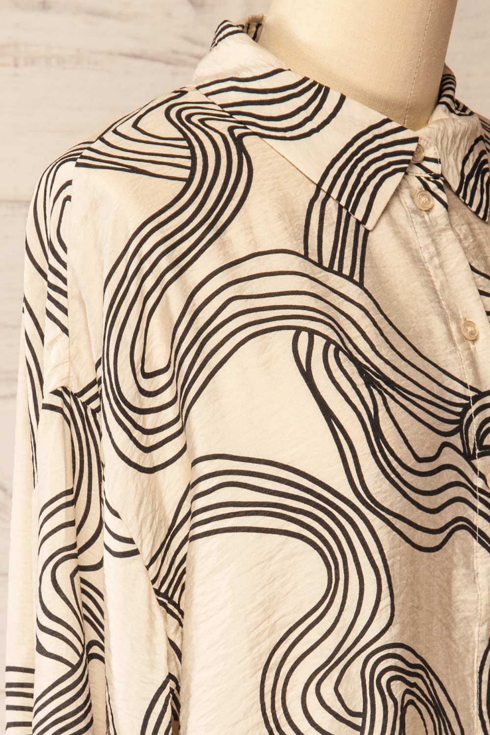 Etel Translucent Shirt with Abstract Lines | La petite garçonne side