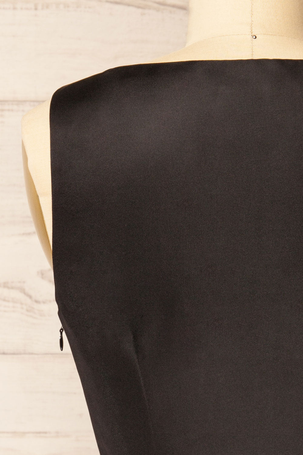 Evesham Short Black Dress w/ Ribbon Belt | La petite garçonne back close-up