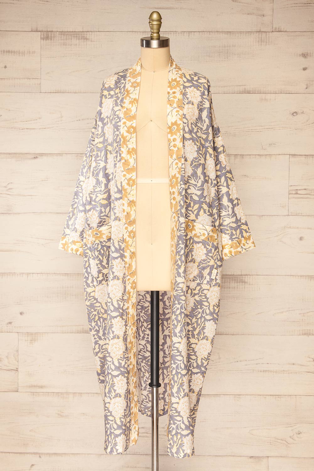 Ezran Floral Kimono w/ Pockets | Maison garçonne open view 