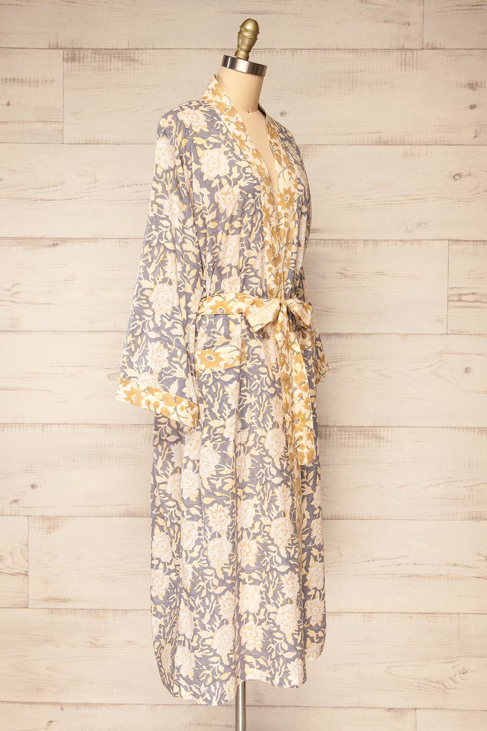 Ezran Floral Kimono w/ Pockets | Maison garçonne  side view