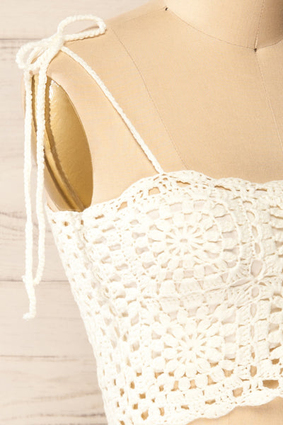Faroe Ivory Crochet Crop Top w/ Bow Straps | La petite garçonne side close-up