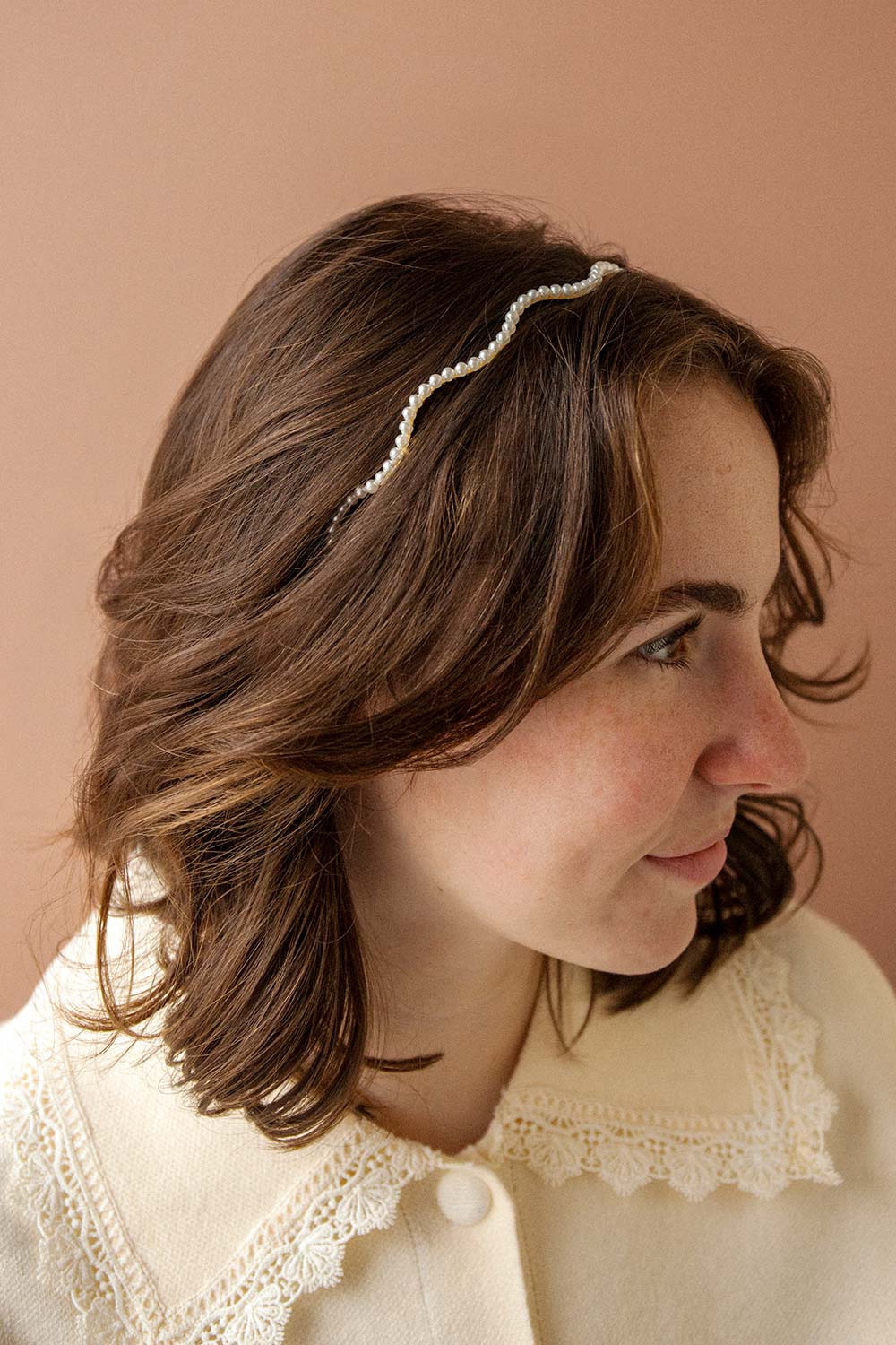 Faviola Wavy Headband w/ Pearls | Boutique 1861 model