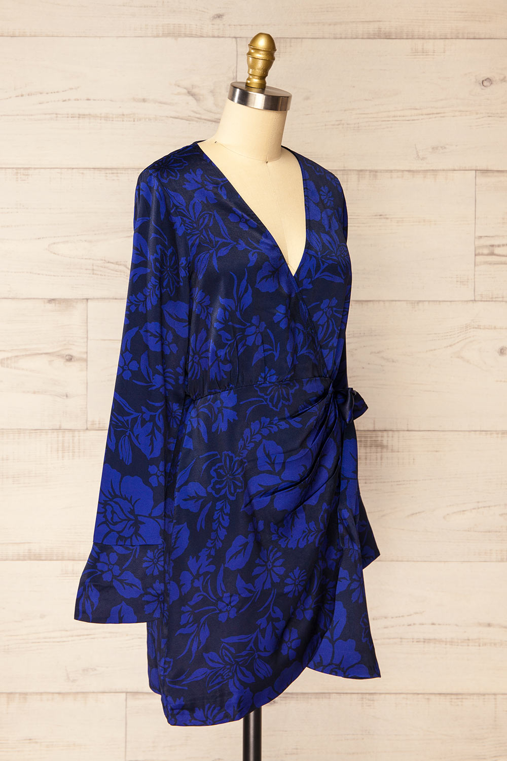 Feline Short Wrap Dress w/ Long Sleeves | La petite garçonne side view