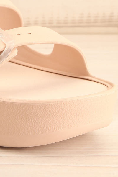 Fenix Bush Double Buckle Platform Sandals | La petite garçonne front close-up