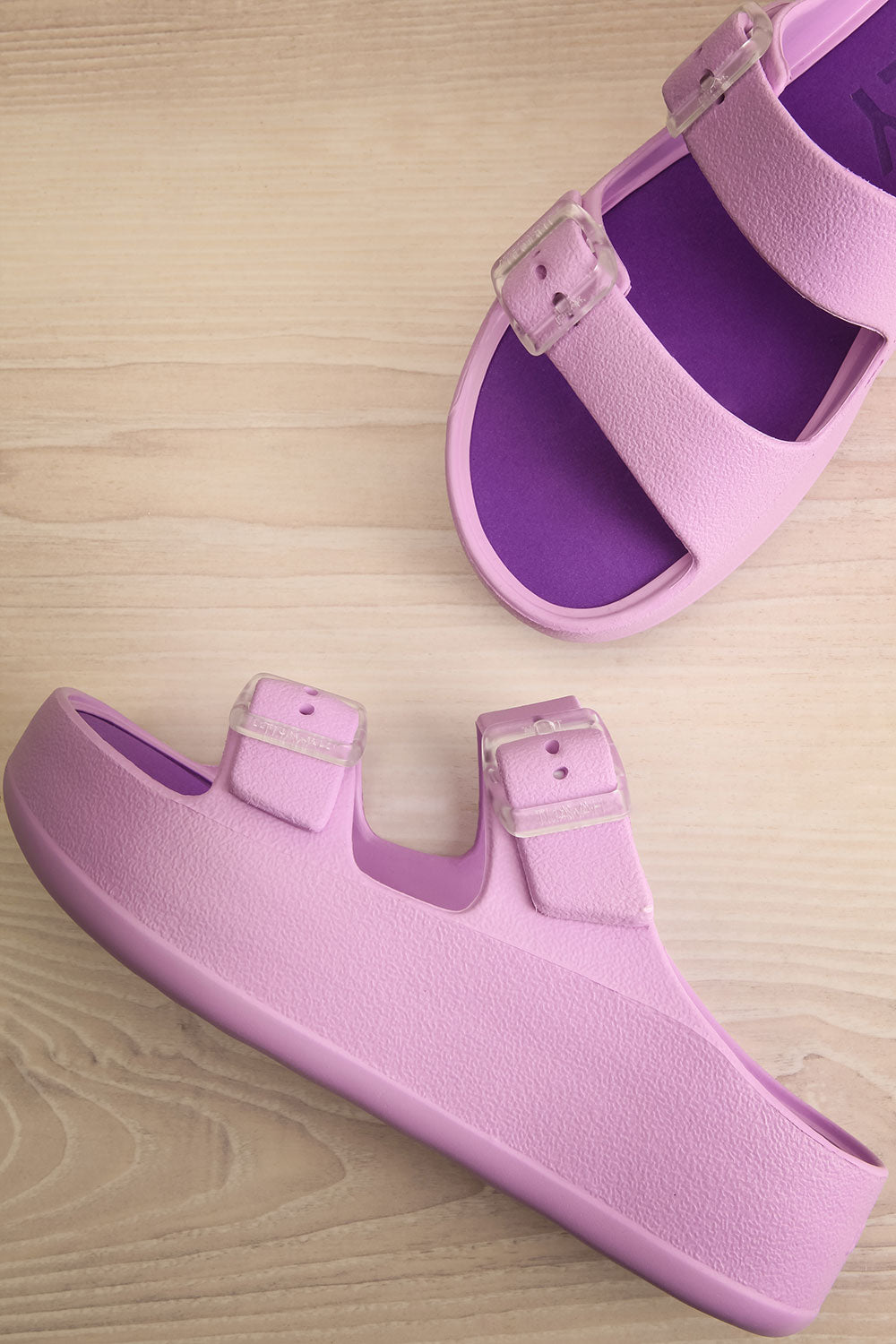Fenix Lavender Double Buckle Platform Sandals | La petite garçonne flat view