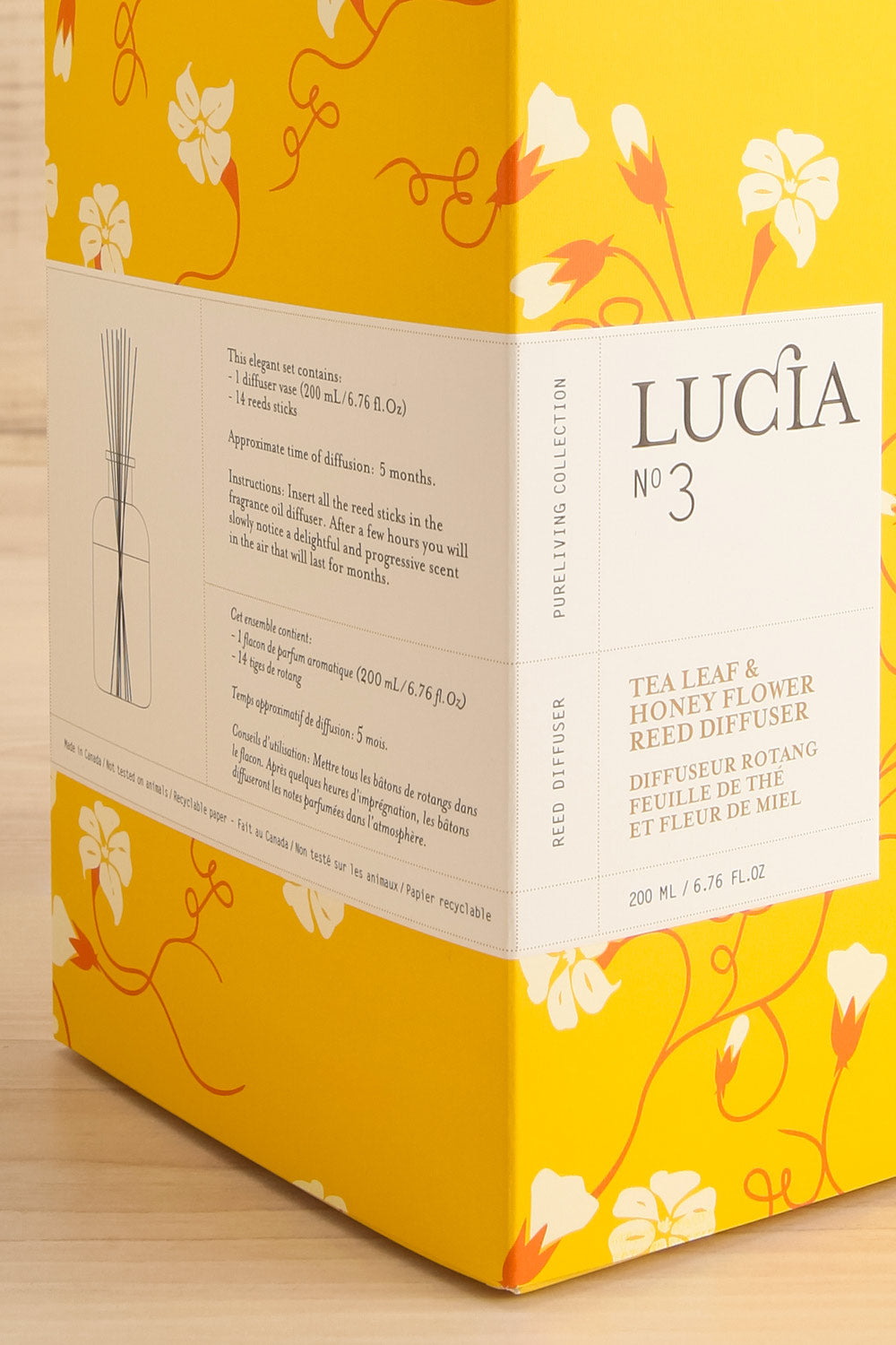Tea Leaf and Honey Flower Reed Diffuser by Lucia | Maison garçonne box close-up